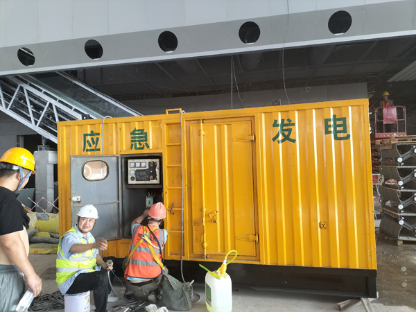 达拉特怎样判断空气滤清器是否需要更换？